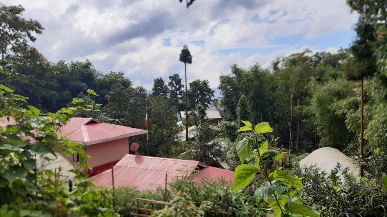 Tenam Garden Homestay Калимпонг Екстериор снимка