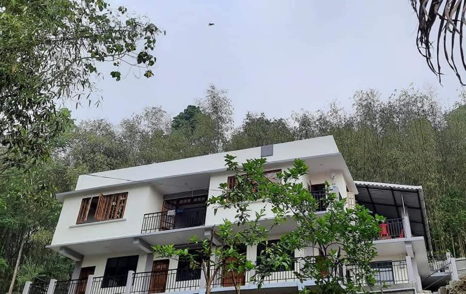 Tenam Garden Homestay Калимпонг Екстериор снимка
