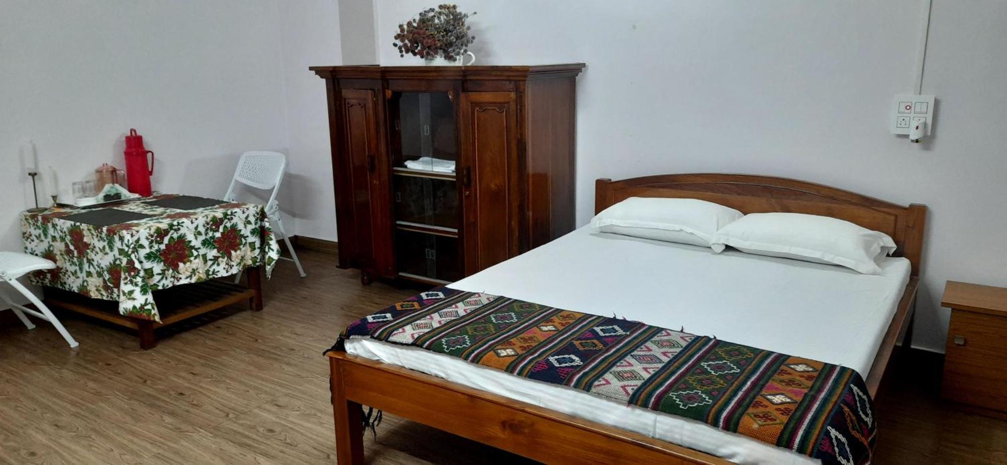 Tenam Garden Homestay Калимпонг Екстериор снимка