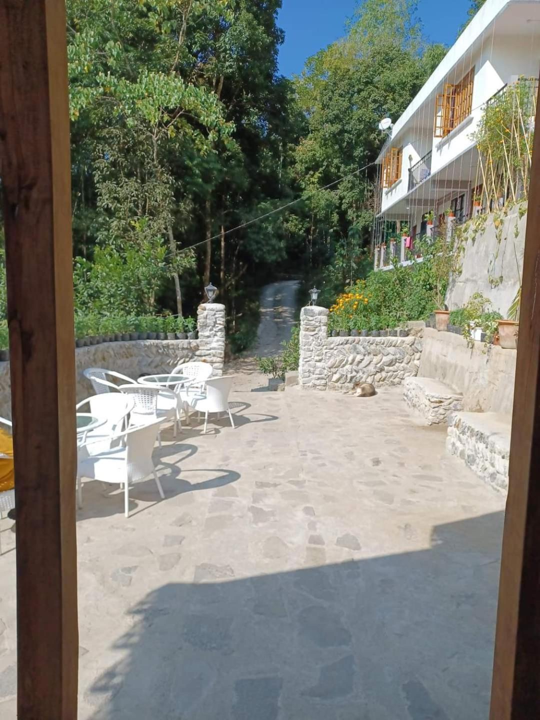 Tenam Garden Homestay Калимпонг Екстериор снимка