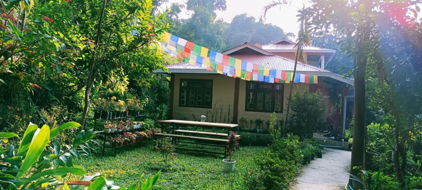Tenam Garden Homestay Калимпонг Екстериор снимка