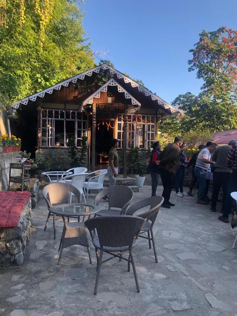 Tenam Garden Homestay Калимпонг Екстериор снимка